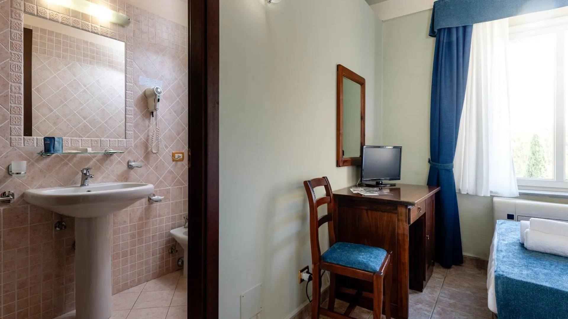 *** Hotel San Martino Country Resort Riparbella Italy